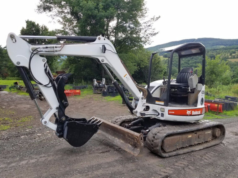 how much does a mini excavator weigh？