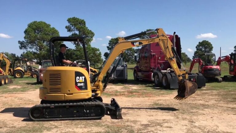 cat 304e2