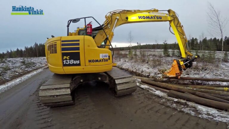 Komatsu PC138 vs Cat 314